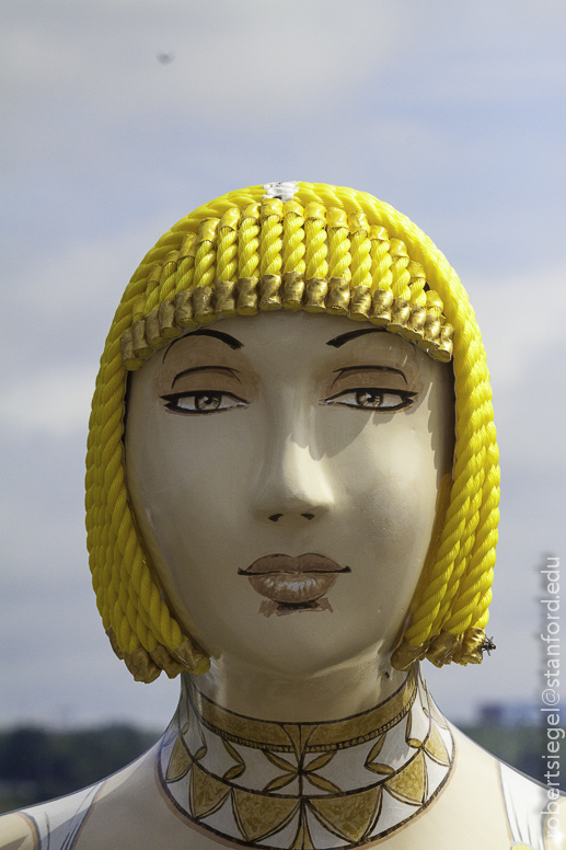 woman's head sculpture